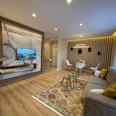 Green Terrace Apartment 5 Tirana Kültér fotó